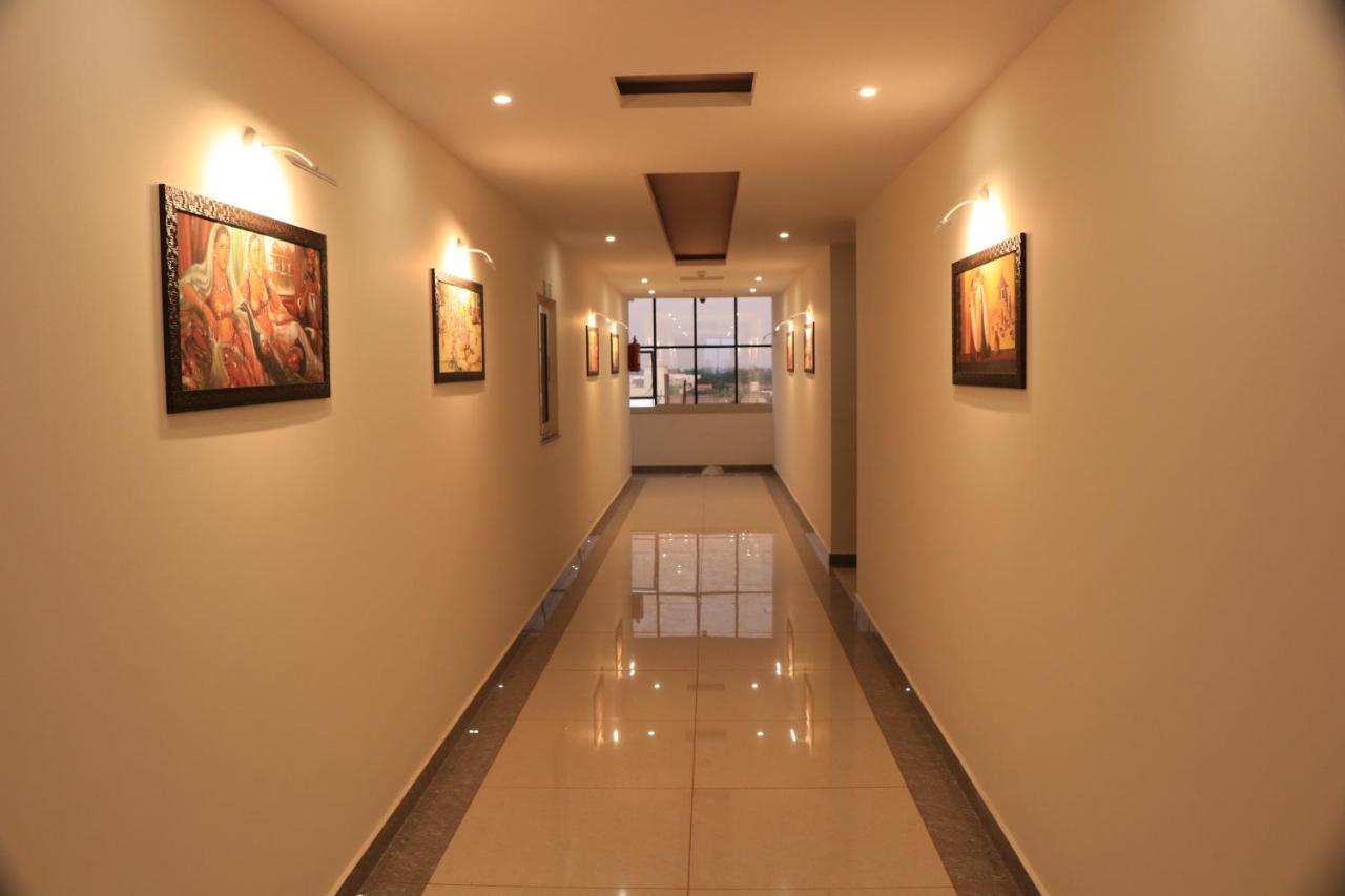 Hotel Viraj Residency Bhuj Exterior photo