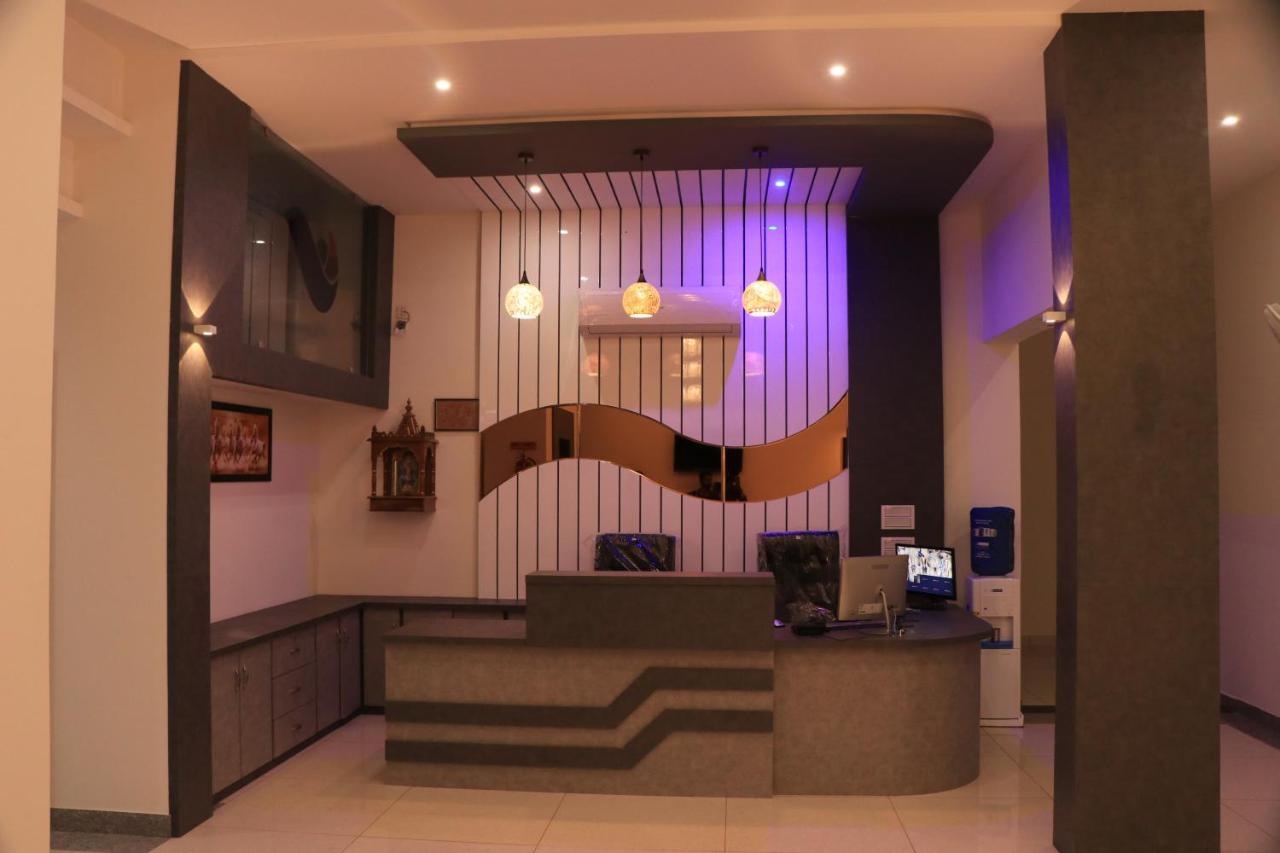 Hotel Viraj Residency Bhuj Exterior photo