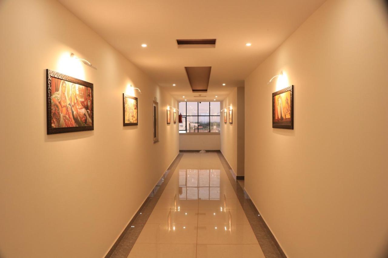 Hotel Viraj Residency Bhuj Exterior photo