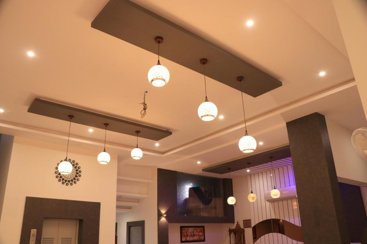 Hotel Viraj Residency Bhuj Exterior photo